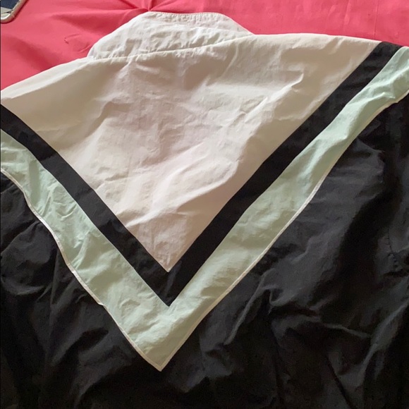 Victoria secret Pink windbreaker - Picture 3 of 3